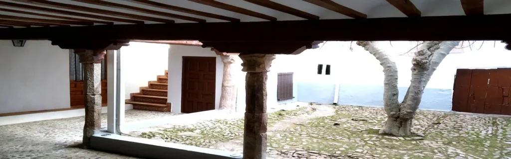 Patio2 | CASA RURAL LA ESTRELLA DE DAVID SL